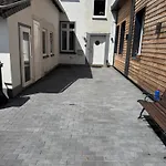 Sterner Obgruiten Хан
